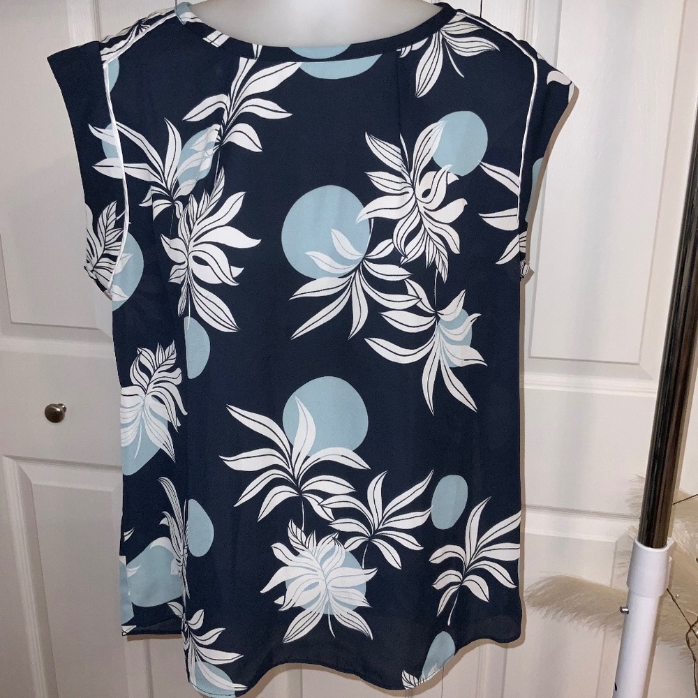 G by Giuliana Tropical Blouse Shirt